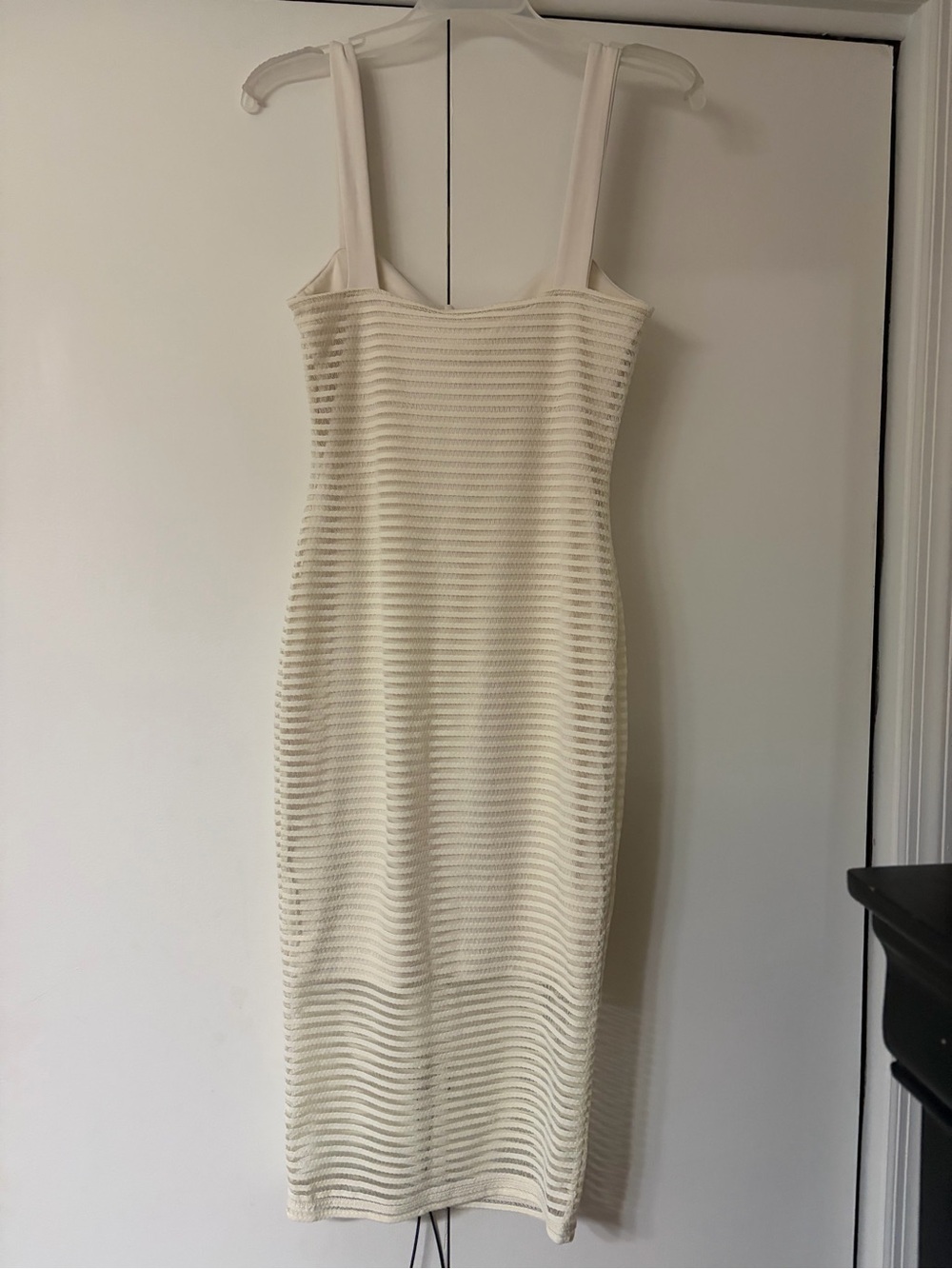 Good American Ivory Textured Midi Dress - Picture 5 of 5